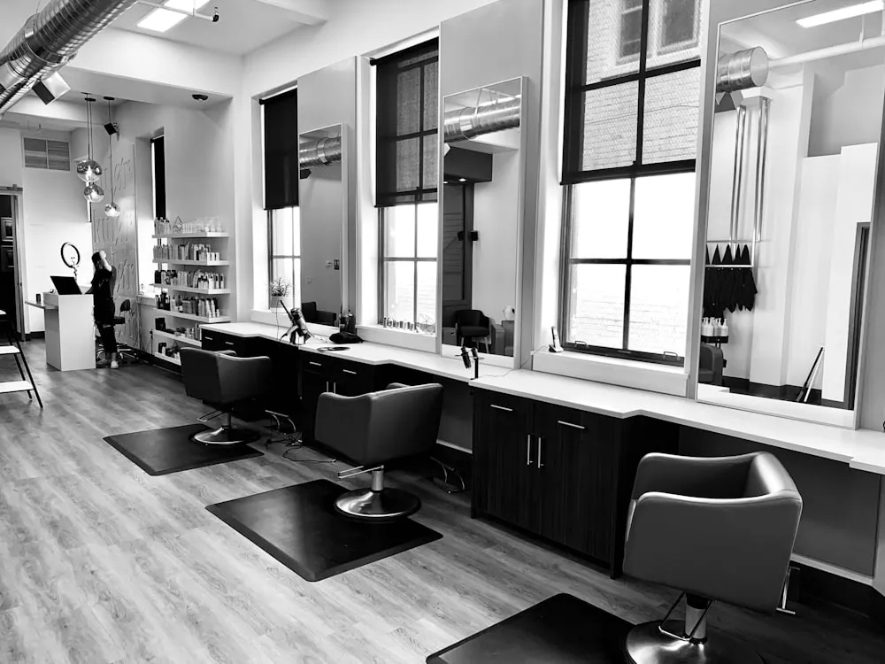 Beauty salon styling station